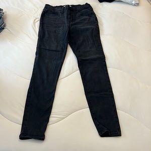 Madewell Roadtripper Size 28 black skinny jeans